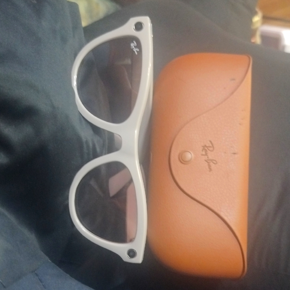 Ray-Ban Meta  Cream Sunglasses